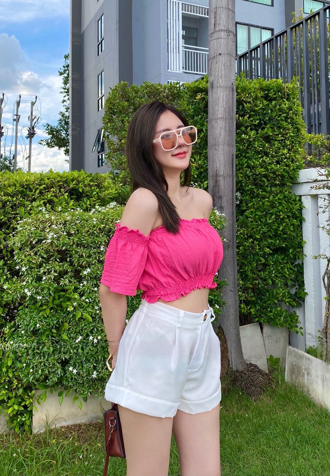 Off-Shoulder Top With Shorts