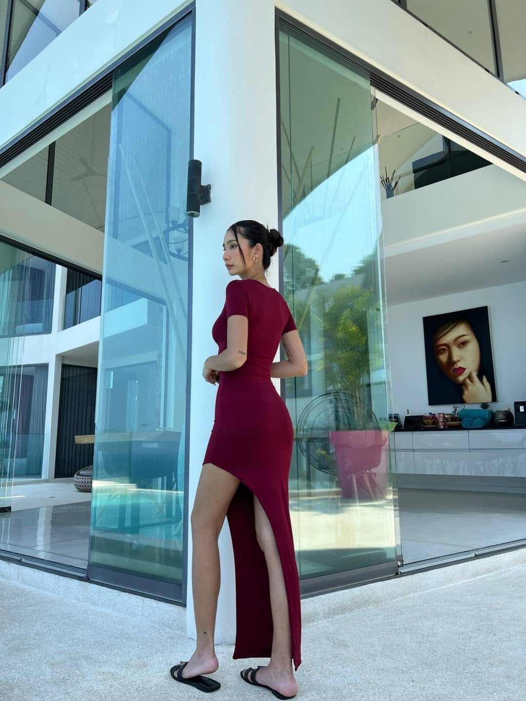 Body Fit Round Neck Slit Dress