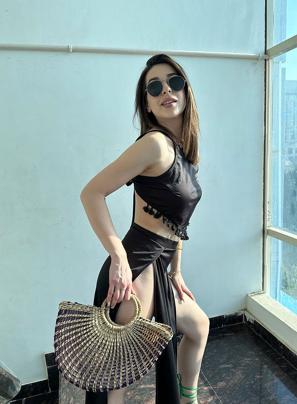 Combo Deal: Set Of Tassel Backless Top With High Slit Skirt