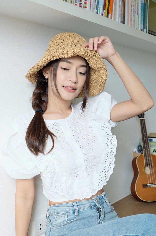 White Cotton Eyelet Cropped Shirt
