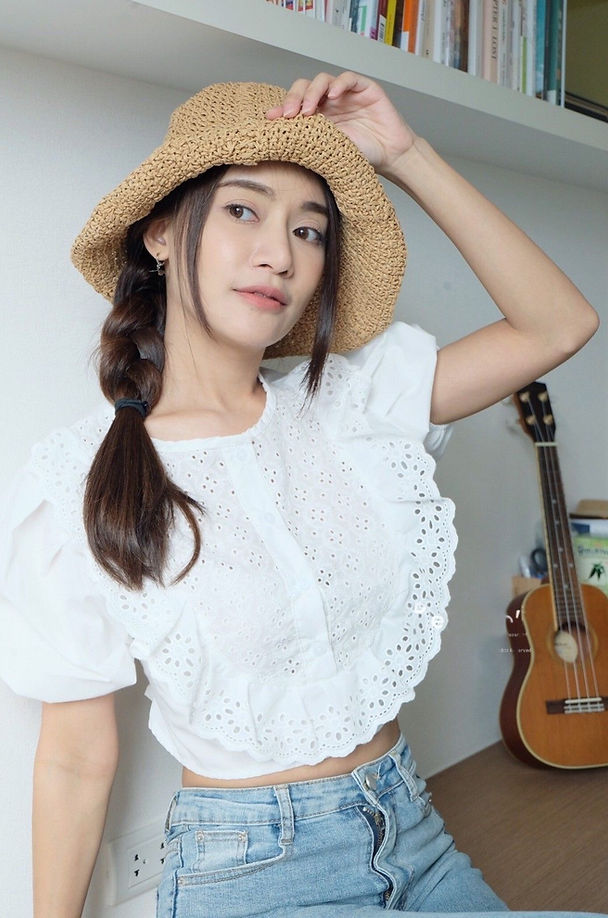 White Cotton Eyelet Cropped Shirt