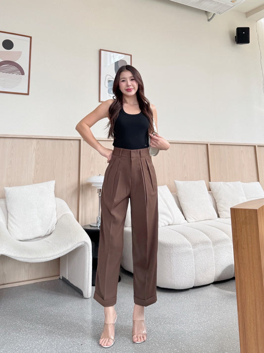 Tapered Ankle Short Pants