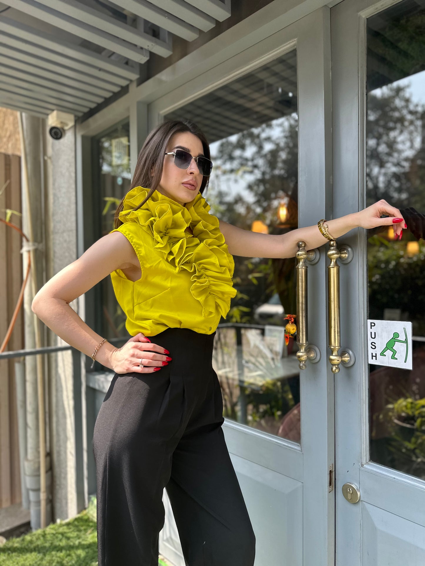 StyleAsh Flower Collar Sleeveless Shirt