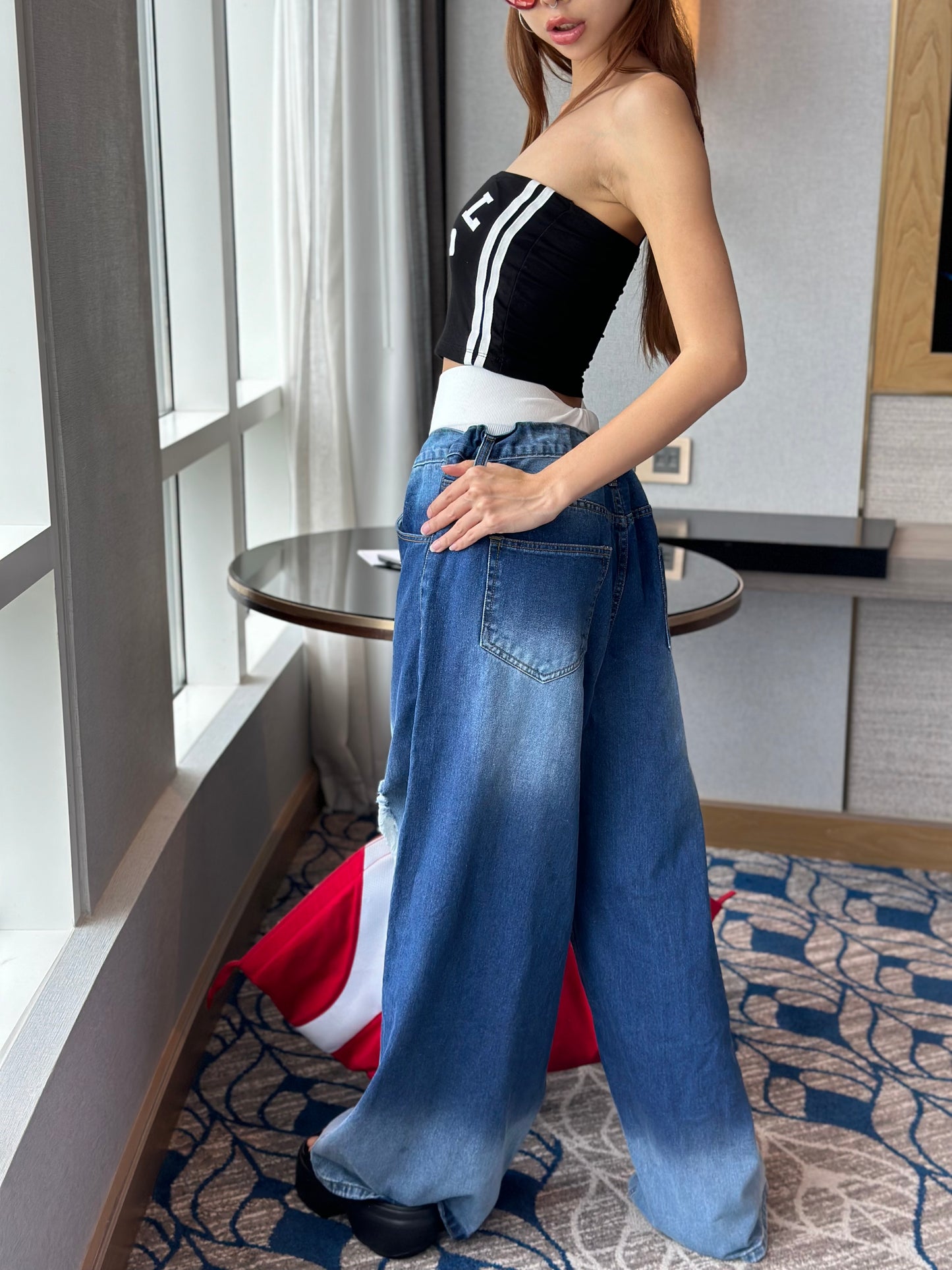 Bougie Distressed Big Denims
