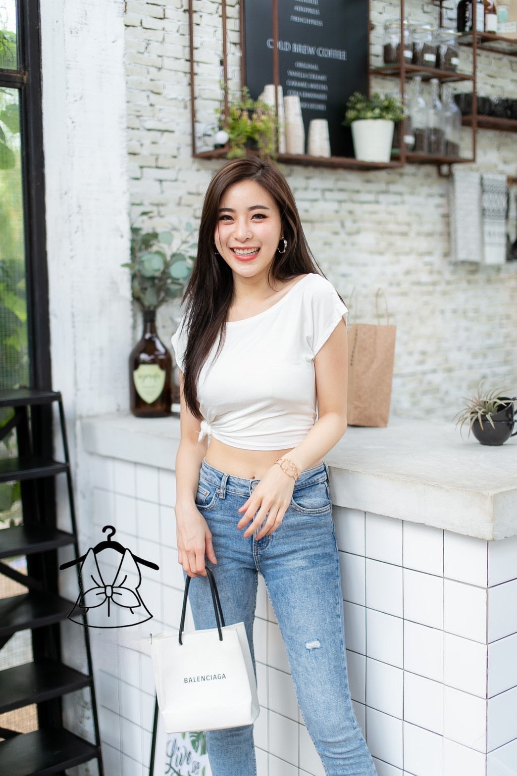 Basic Crop Knot Tee