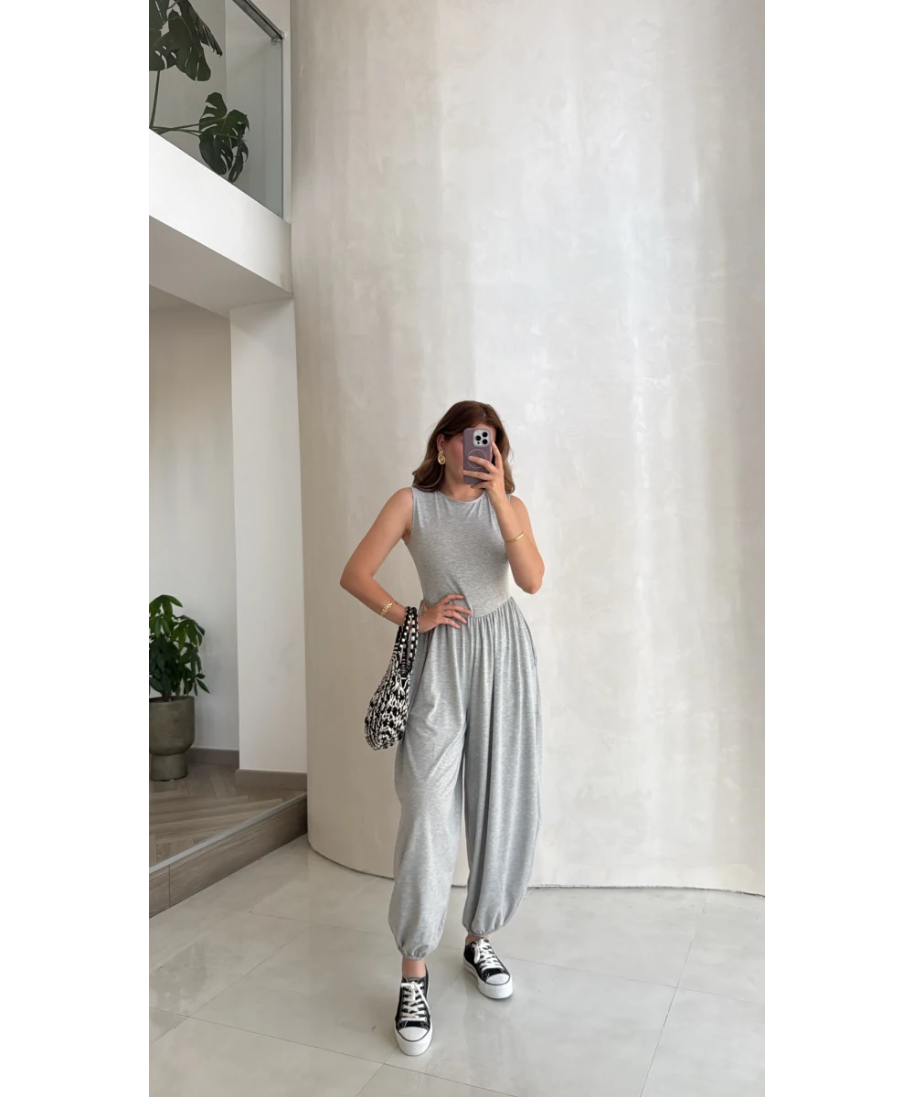 Sleeveless Stretchable Jumpsuit