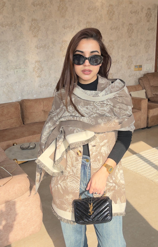 Shawl With Sleeveless Coat