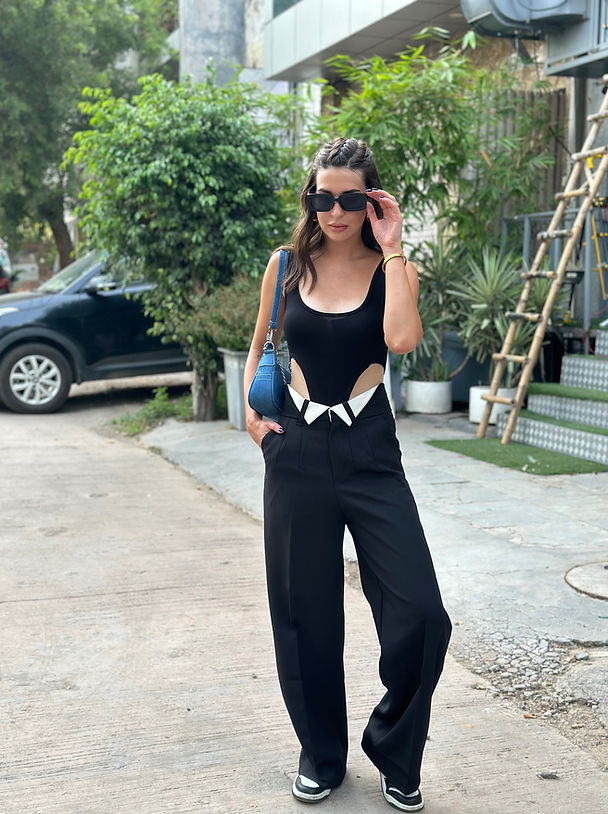 Black Folded Pants With Bodysuit