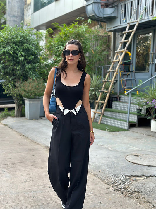 Black Folded Pants With Bodysuit