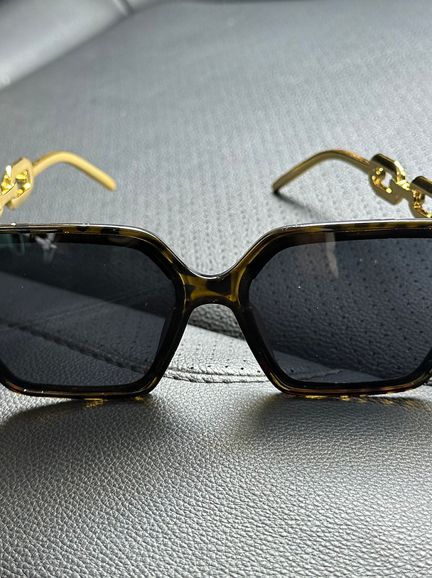 Golden Chain Oversized Glasses