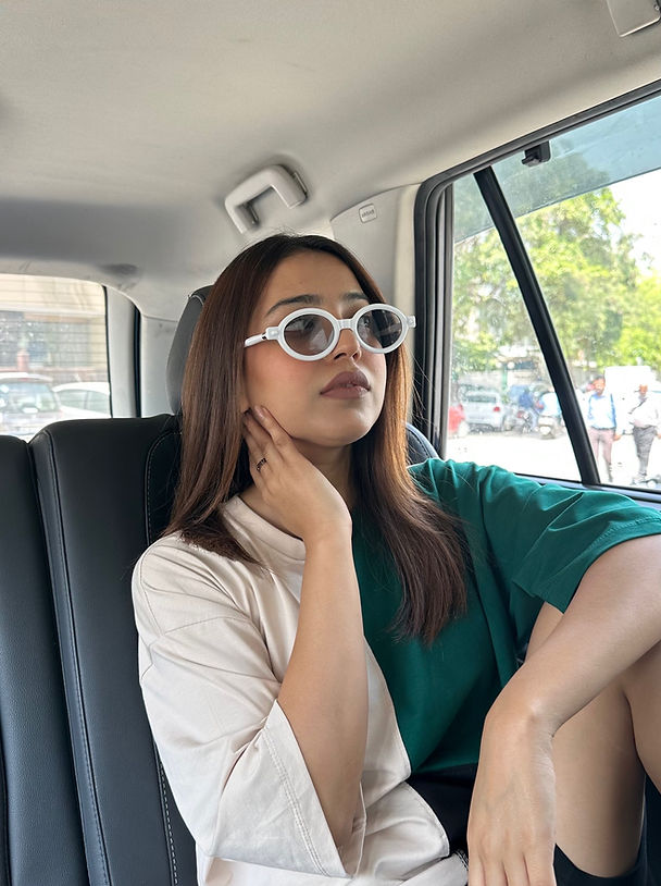 White Frame Round Sunglasses