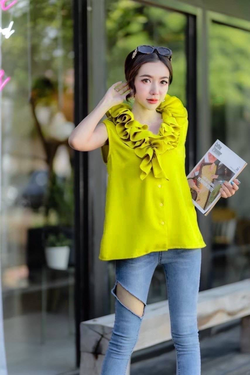 StyleAsh Flower Collar Sleeveless Shirt