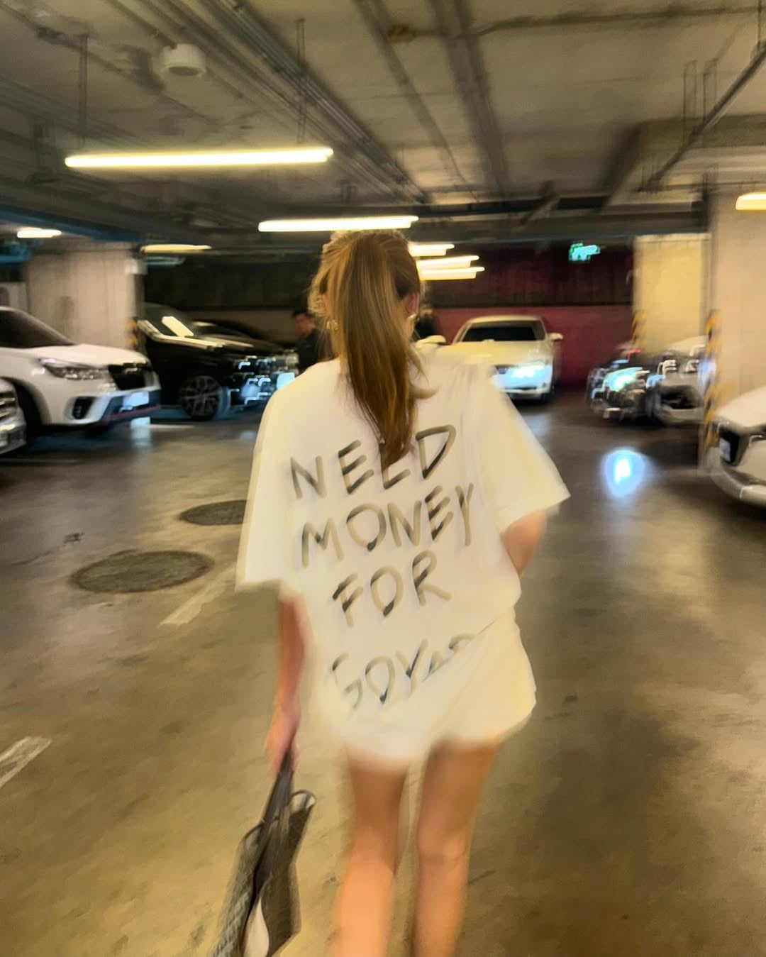 Greedy Oversized Tee