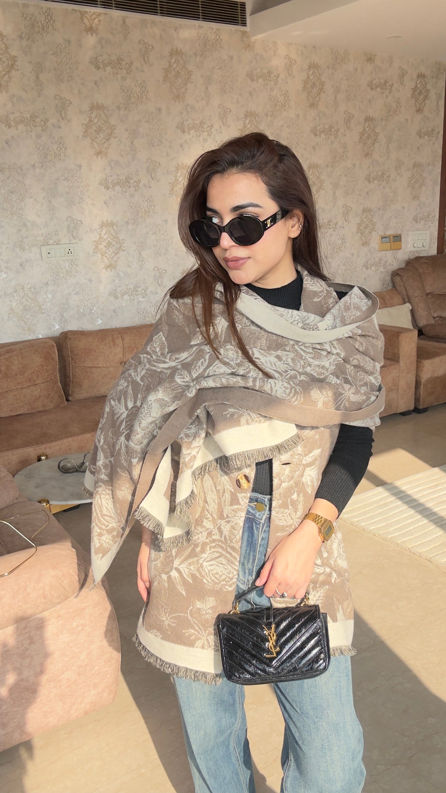 Shawl With Sleeveless Coat