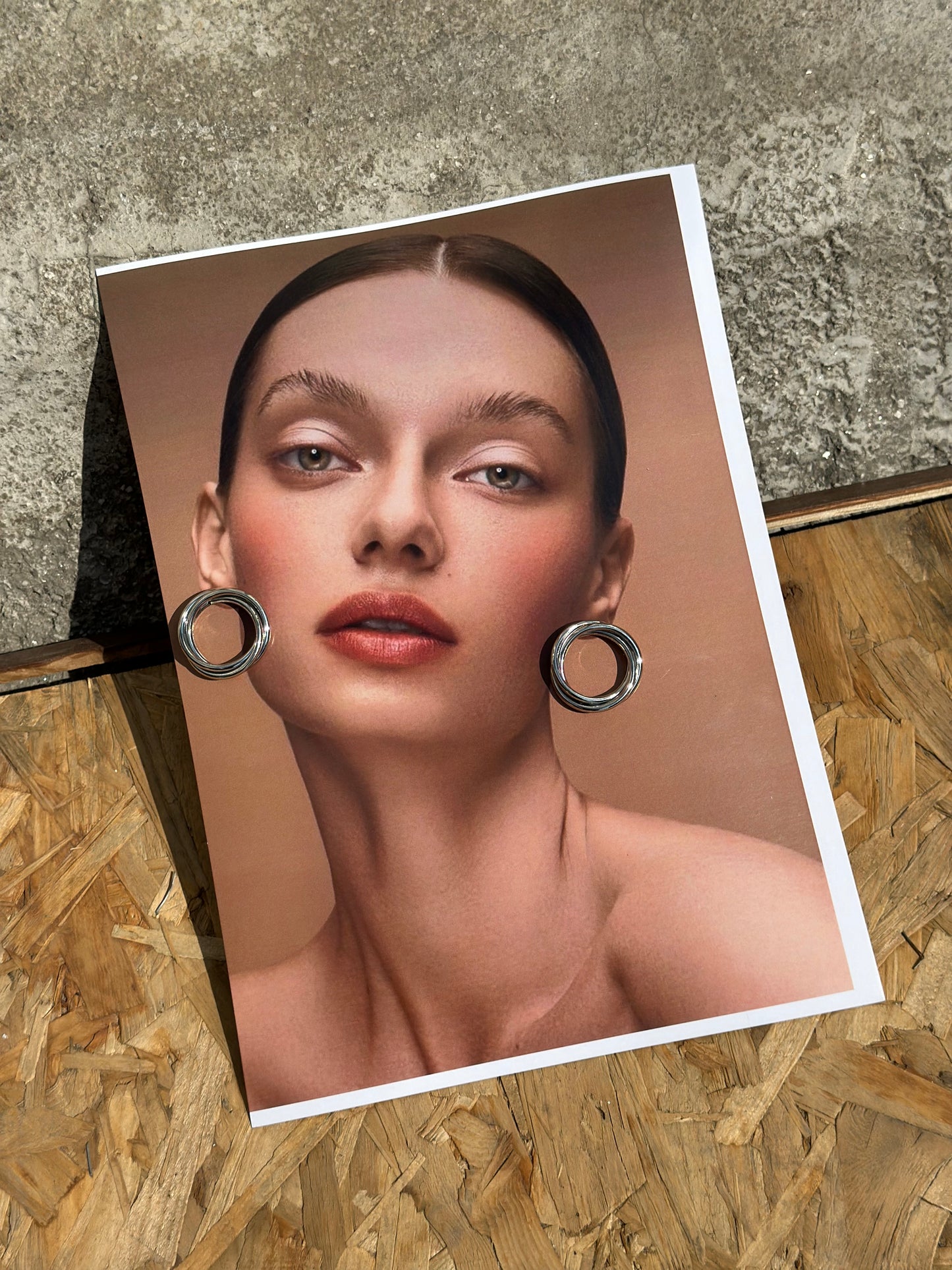 Circle Twisted Studs