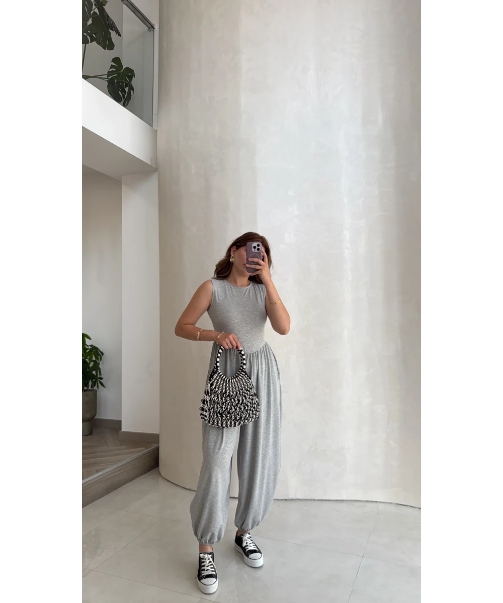 Sleeveless Stretchable Jumpsuit