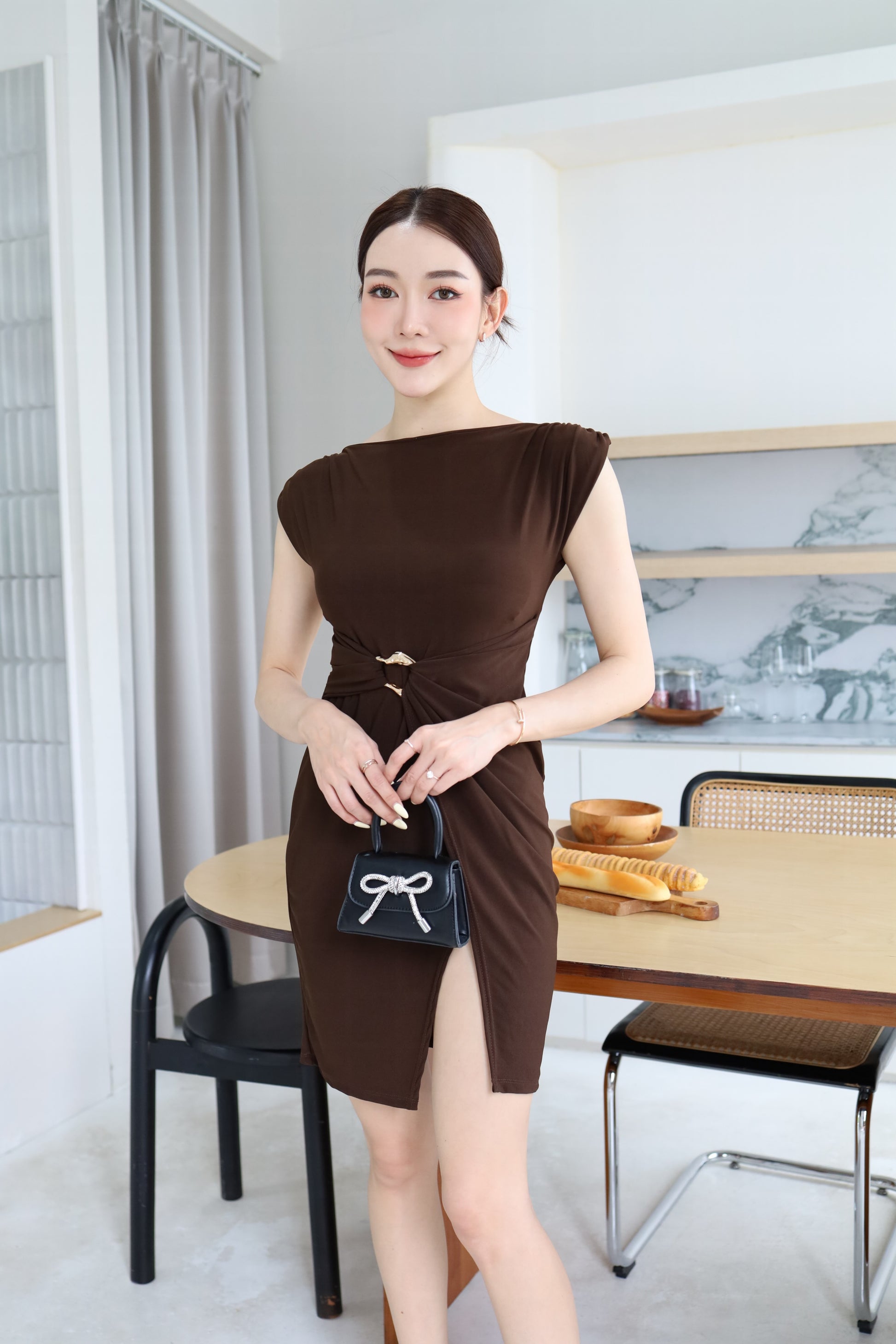Body-Fit Mini Side Slit Dress StyleAsh Body-Fit Mini Side Slit Dress StyleAsh